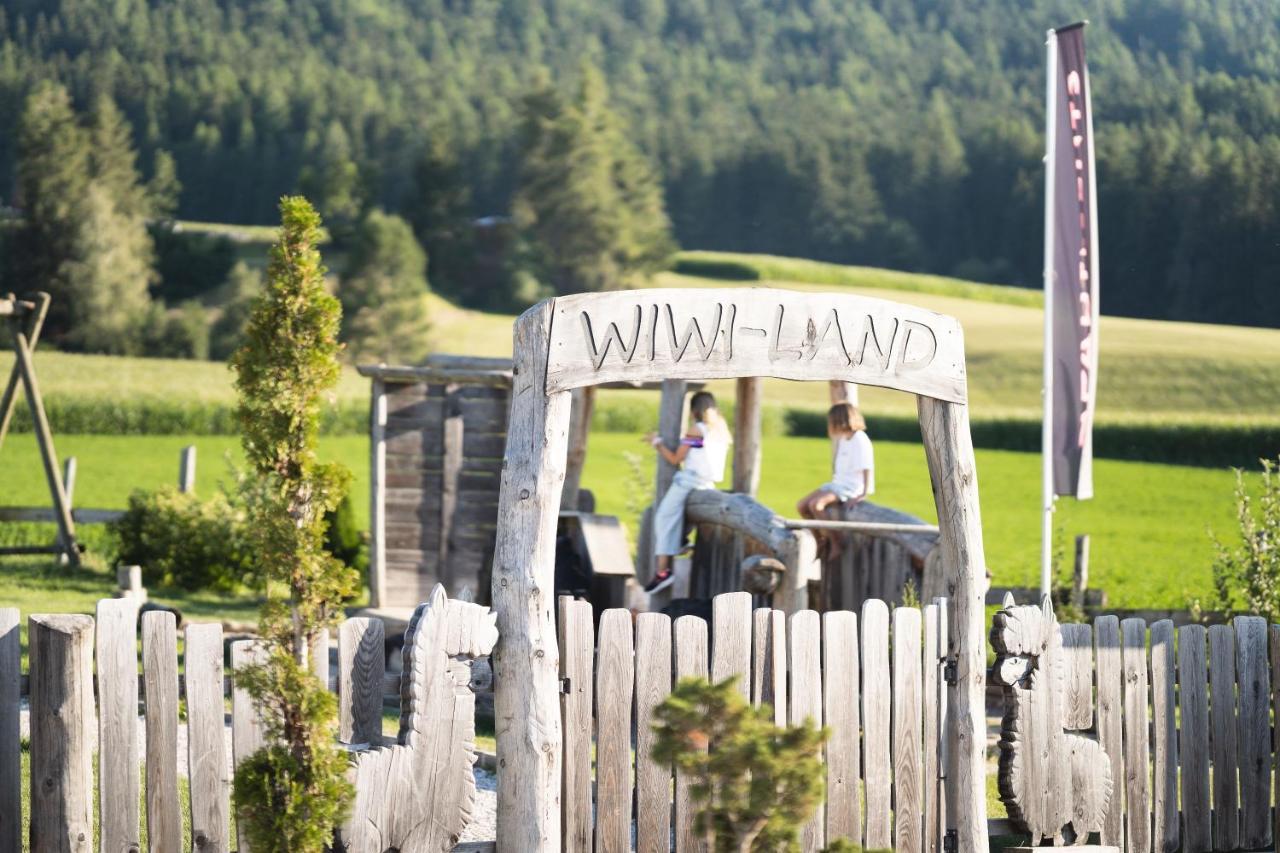 Family Aparthotel Winklwiese Valdaora Esterno foto