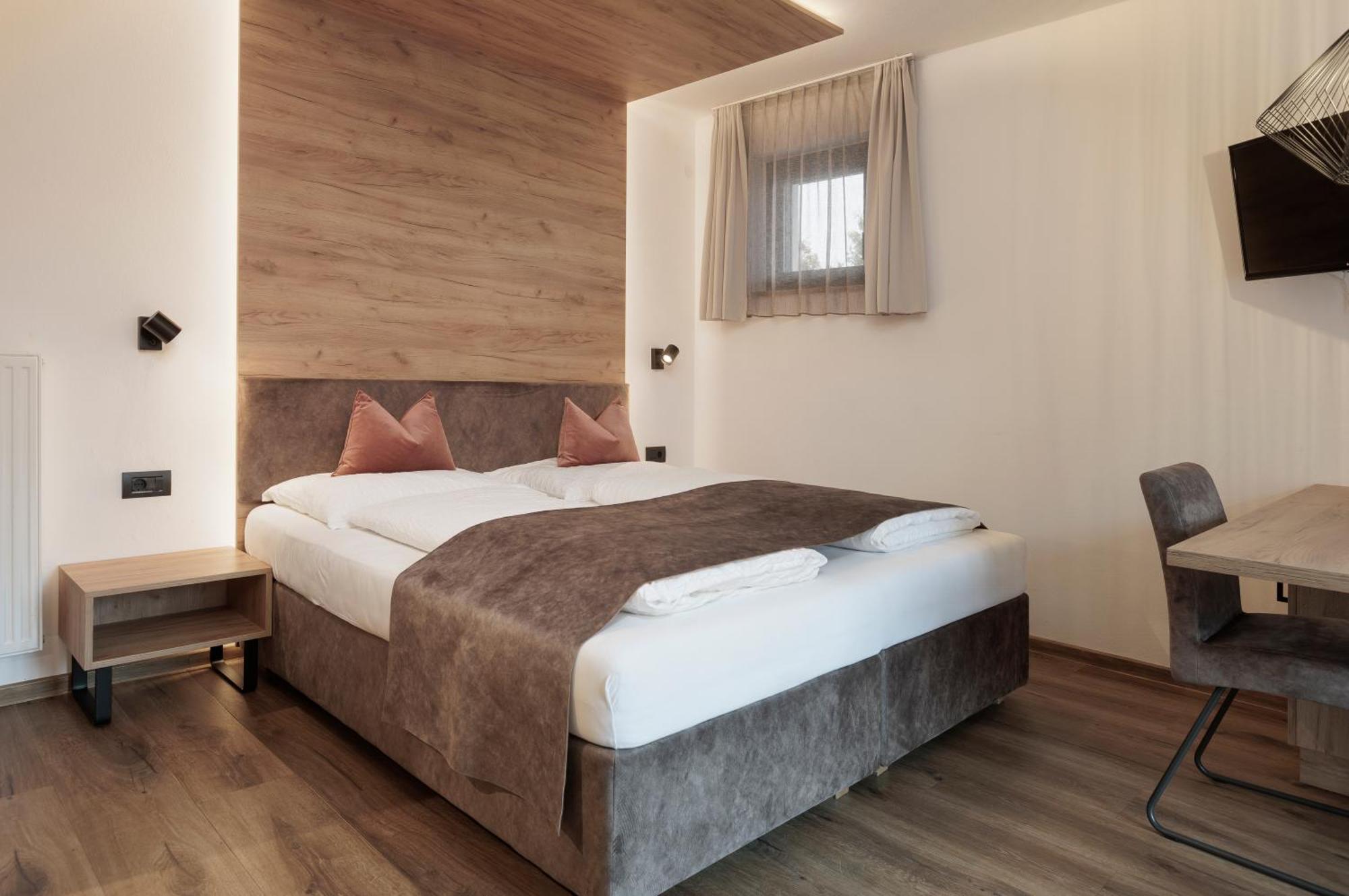 Family Aparthotel Winklwiese Valdaora Esterno foto