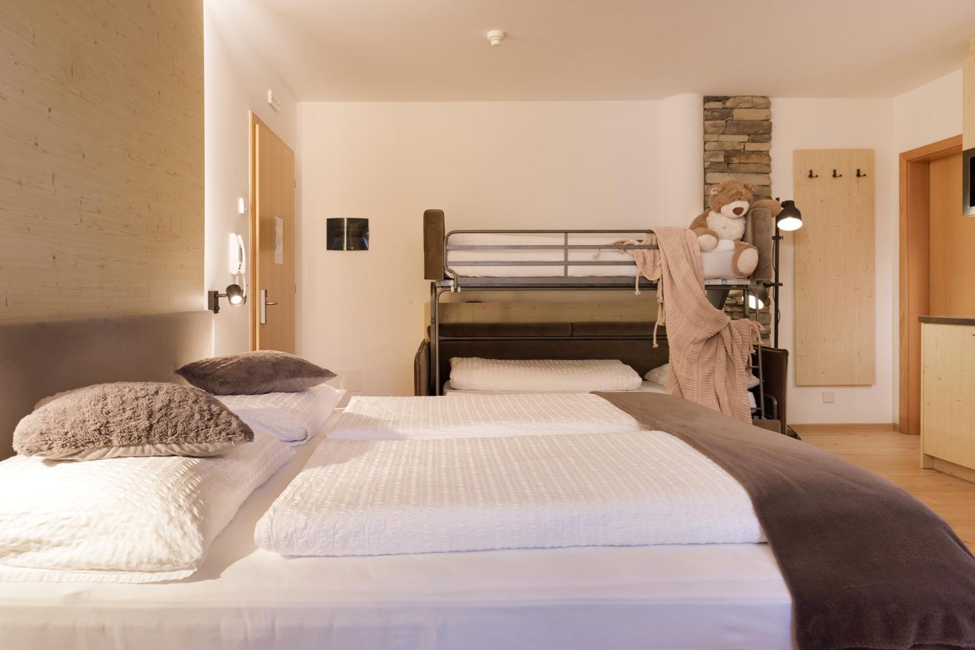 Family Aparthotel Winklwiese Valdaora Esterno foto